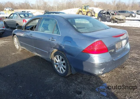 2007 Honda Accord 3.0 Lx z USA, uszkodzony, nr VIN 1HGCM66307A034967